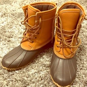 Size 8 Duck Boots